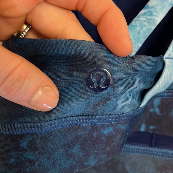 Lululemon sports bra - Picture 3 of 5